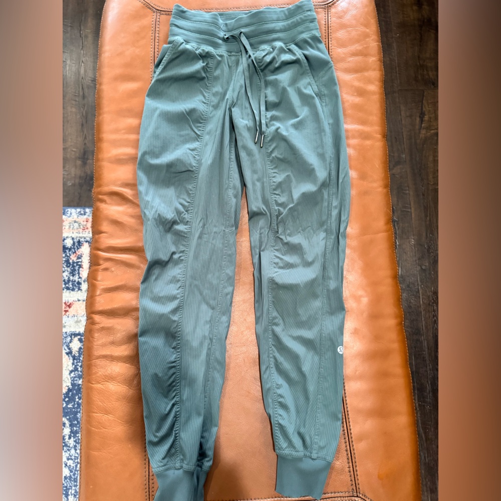 Lululemon Dance Studio pants - size 0 - Dark Olive Green